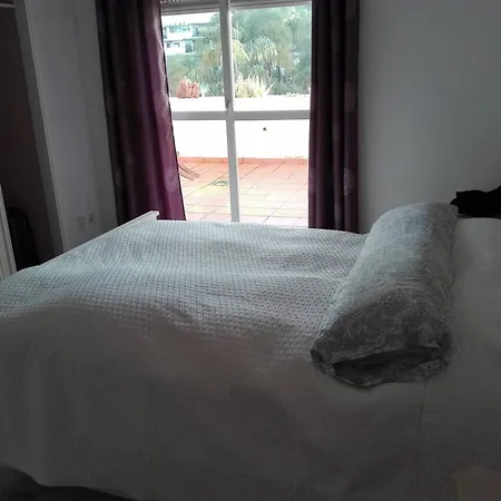 Apartment Spacious In With Shared Pool 85 M² Marbella
